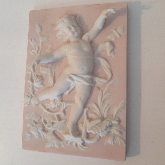 Vintage Bisque Pink & White Wall Plaques set of 4 - Picture 4 of 16